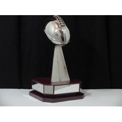 REPLICA TIPO  TROFEO VINCE LOMBARDI